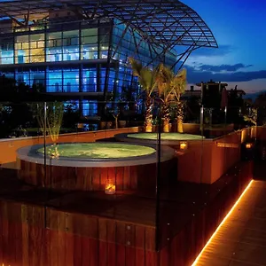 https://metropol-ceccarini-suite-via-virgilio-4.emilia-romagnahotels.net